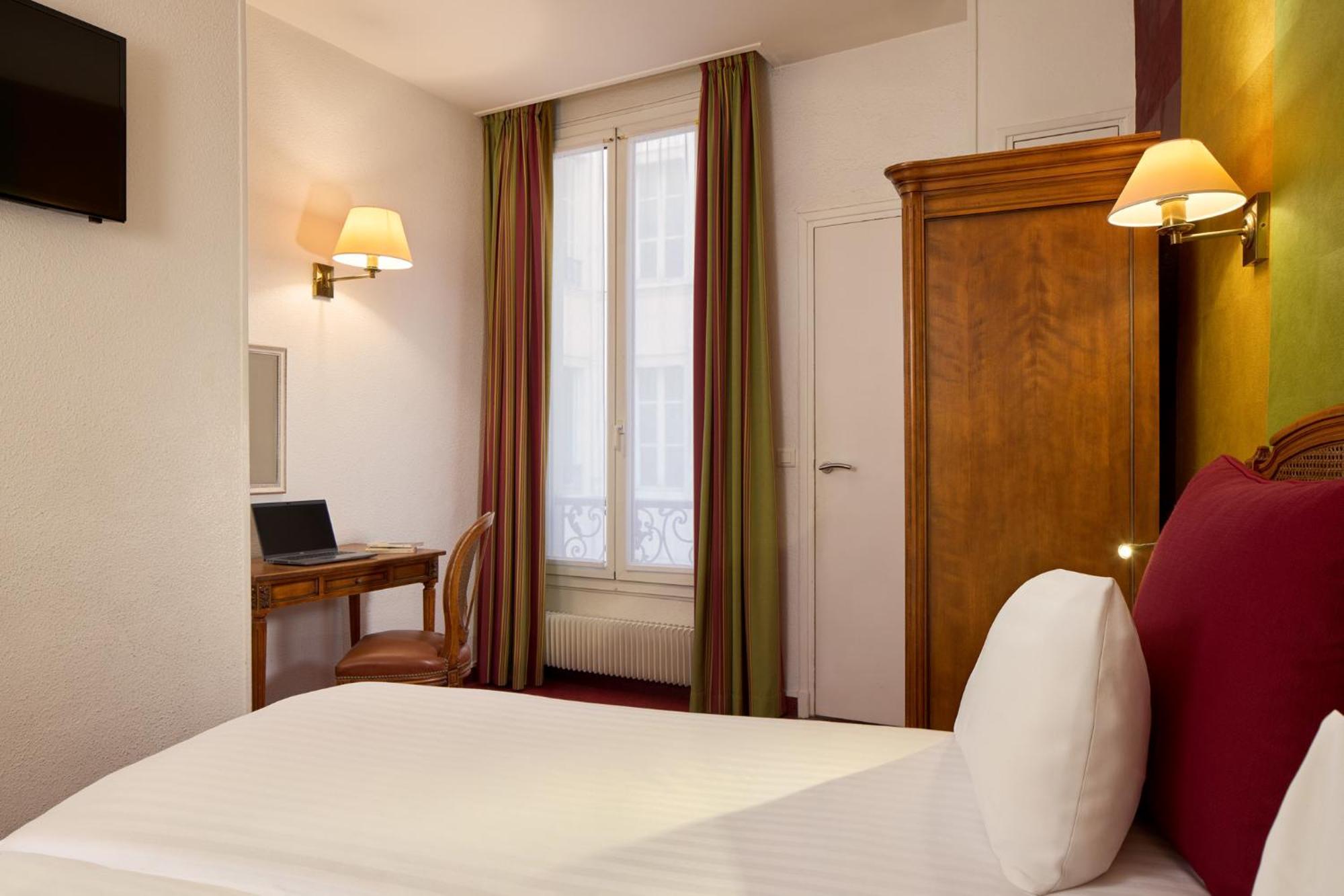 Hotel Timhotel Invalides Eiffel Parigi