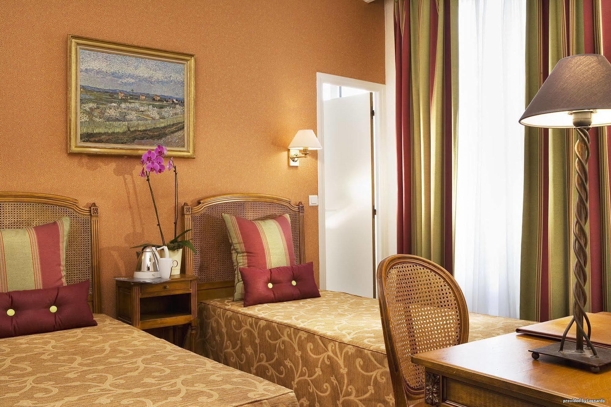 Hotel Timhotel Invalides Eiffel 3*